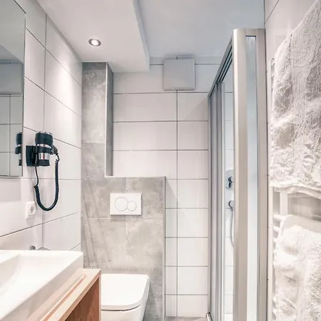 Aparthotel Gstrein - Including Silvretta Premium Summercard 3*
