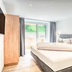Aparthotel Gstrein - Including Silvretta Premium Summercard